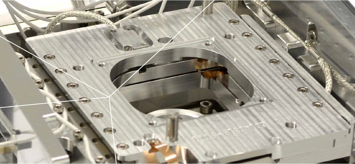 Vacuum sensor solution in unique microscope - Sentech